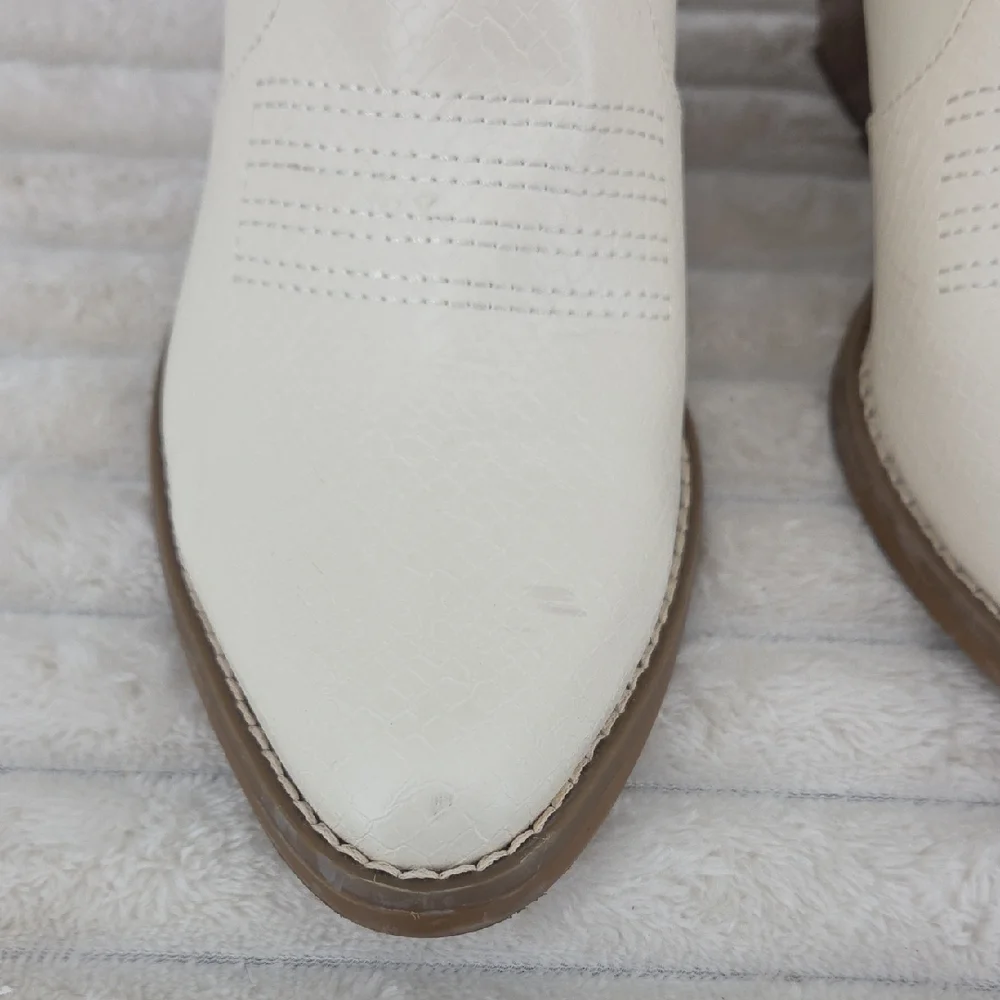 DSW Cream Western Ankle Booties